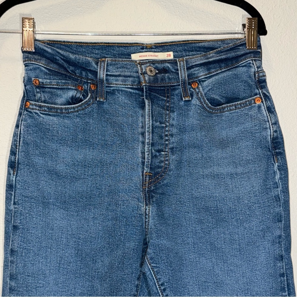 Levi’s Wedgie Straight Jeans Size 28 button fly medium wash women’s classic - Picture 5 of 15